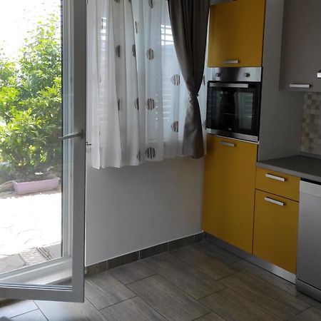 White Pigeon Apartment Сплит Екстериор снимка
