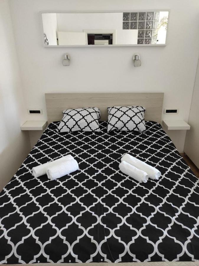 White Pigeon Apartment Сплит Екстериор снимка