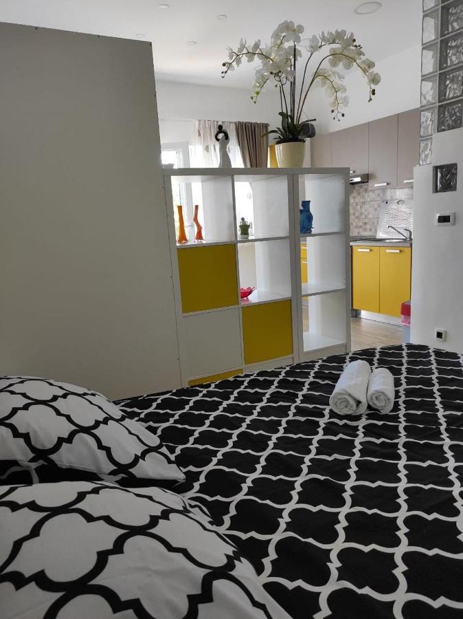 White Pigeon Apartment Сплит Екстериор снимка