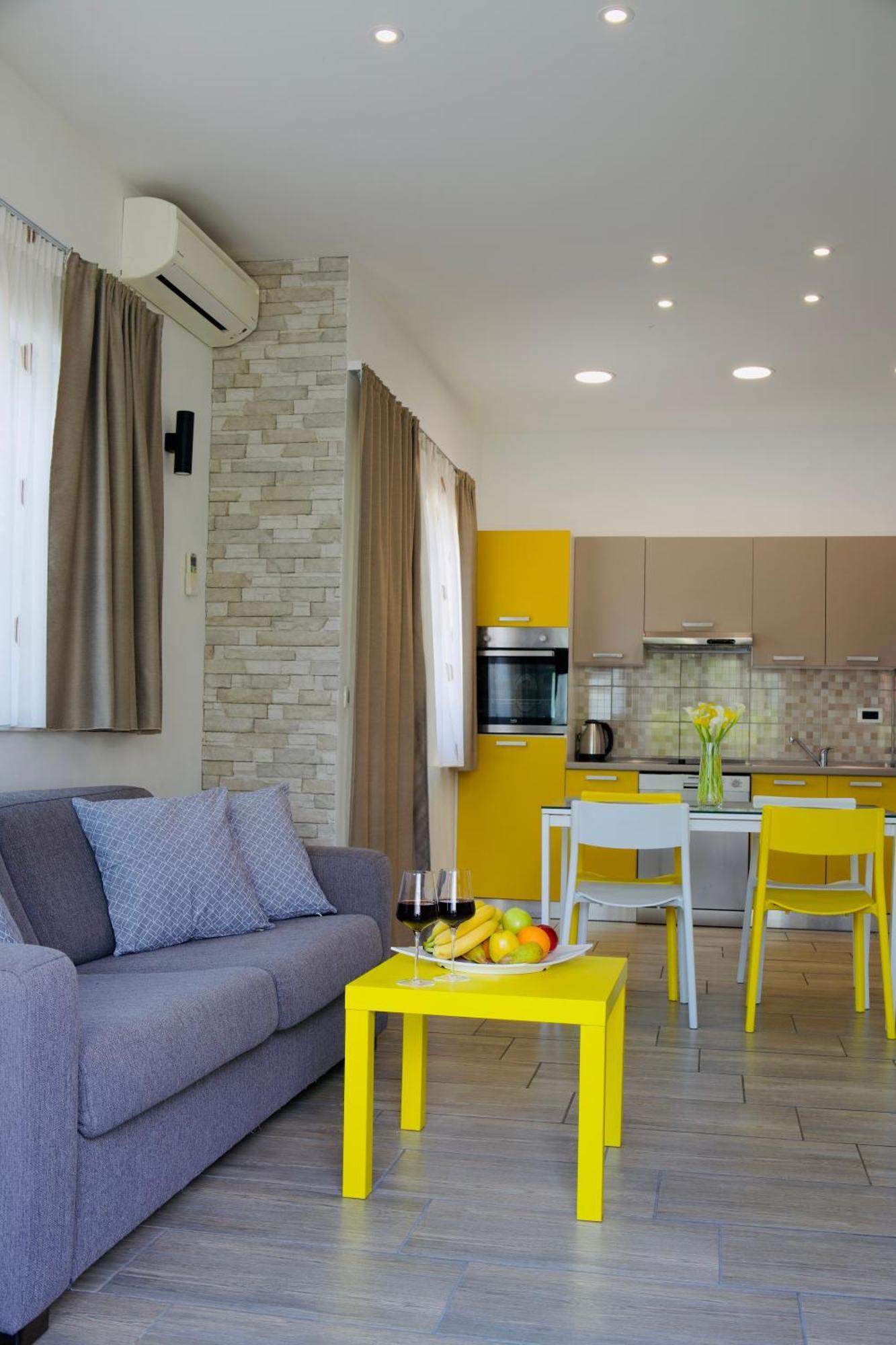 White Pigeon Apartment Сплит Екстериор снимка