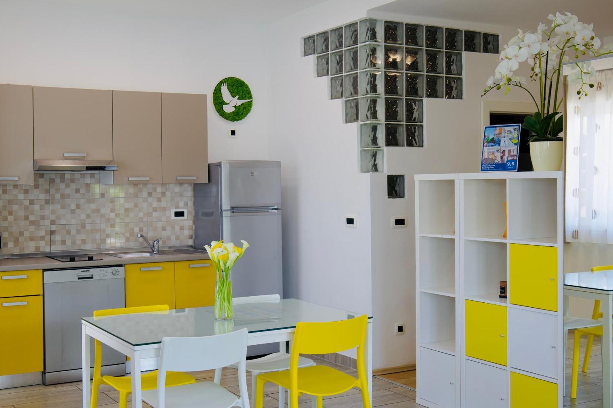 White Pigeon Apartment Сплит Екстериор снимка